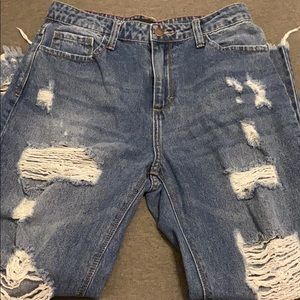 Fashion nova mom jeans